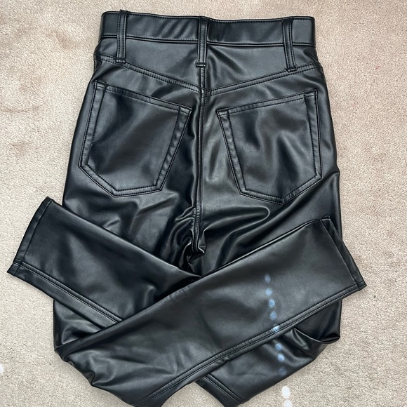 ABERCROMBIE & FITCH | Vegan Leather Skinny Pant - Picture 2 of 4